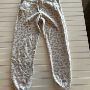 Barefoot, dream, pants, kids